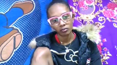 Snapshot of ninie246746 chatting on July 21, 5:32 am ninie246746 online show from July 21, 5:32 am