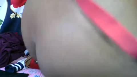Snapshot of ninie246746 chatting on July 31, 5:51 am ninie246746 online show from July 31, 5:51 am