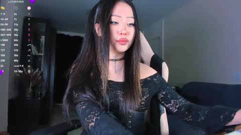 Snapshot of ninjahun chatting on February 20, 8:14 pm Yumi  ig yumibaee online show from February 20, 8:14 pm