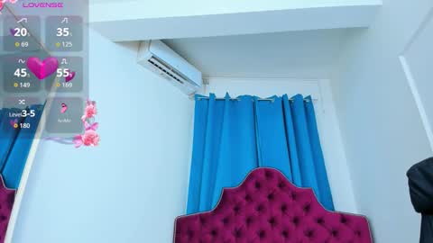 nina dee online show from September 9, 4:34 am