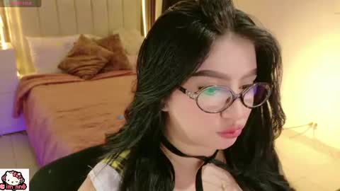 Nina online show from June 19, 1:48 pm