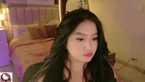Nina online show from July 18, 1:37 pm