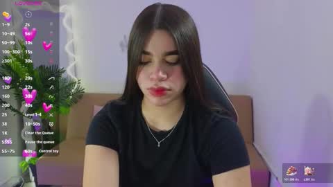 Snapshot of ninna_tay chatting on December 1, 6:57 pm Ninnaaaa online show from December 1, 6:57 pm