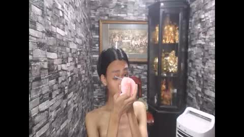 Snapshot of nisha_rose23 chatting on May 12, 10:01 am nisha_rose23 online show from May 12, 10:01 am