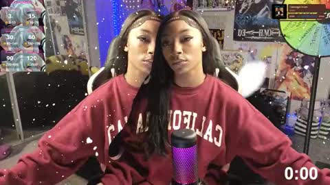 NIVIA WOLFE online show from December 5, 12:47 pm