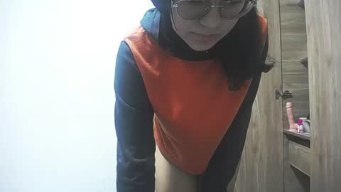 nix_vane online show from June 25, 4:34 am
