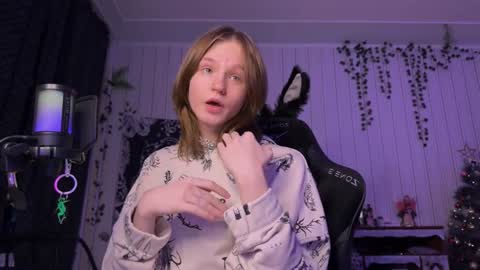 Snapshot of nloraaa chatting on December 23, 1:24 pm Tears Lora online show from December 23, 1:24 pm