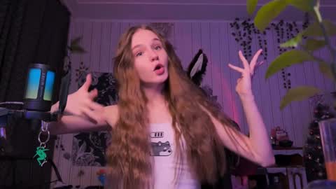 Snapshot of nloraaa chatting on January 16, 1:06 am Tears Lora online show from January 16, 1:06 am