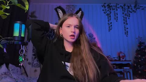 Snapshot of nloraaa chatting on February 3, 1:52 am Tears Lora online show from February 3, 1:52 am