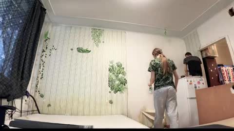 Snapshot of nloraaa chatting on February 24, 9:43 am Tears Lora online show from February 24, 9:43 am