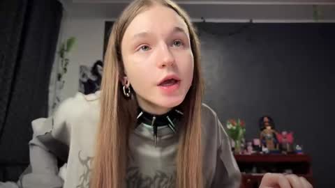 Snapshot of nloraaa chatting on March 9, 1:35 am Tears Lora online show from March 9, 1:35 am