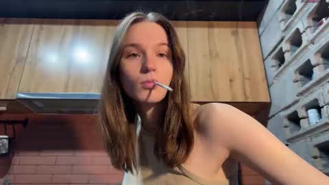 Snapshot of nloraaa chatting on December 15, 6:28 am Tears Lora online show from December 15, 6:28 am