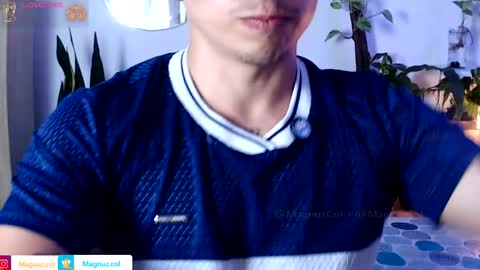 Snapshot of no_face_69 chatting on June 8, 1:39 am x online show from June 8, 1:39 am