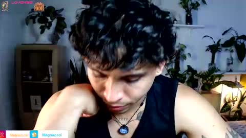 Snapshot of no_face_69 chatting on June 21, 1:08 am x online show from June 21, 1:08 am