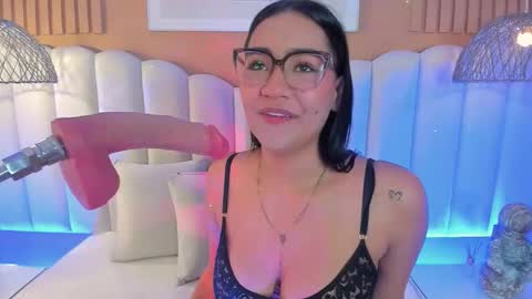 Noa online show from February 27, 2:55 am