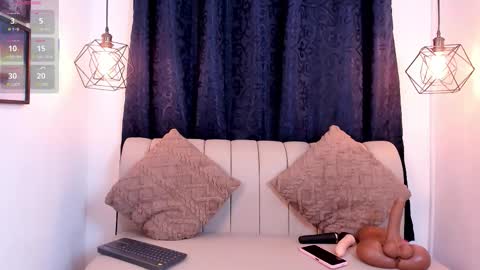 NATHALIA MORENO online show from October 30, 12:17 pm