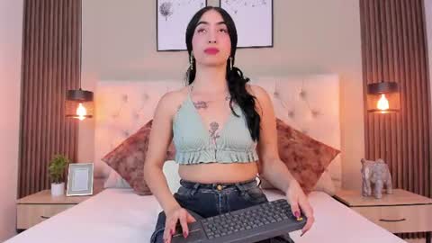 Snapshot of noa_morena chatting on August 2, 12:25 pm NATHALIA MORENO online show from August 2, 12:25 pm