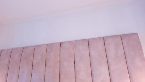 noa_perez_ online show from August 1, 12:15 pm