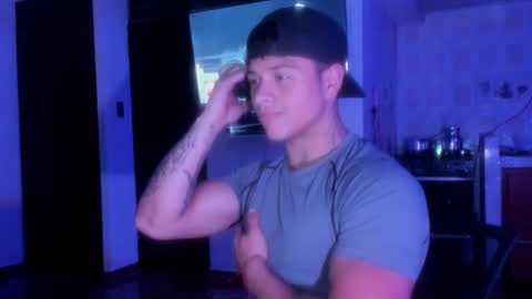 noah_223 online show from November 7, 1:16 am