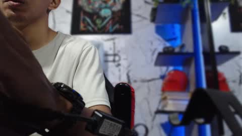 Sebastian online show from February 16, 4:09 am