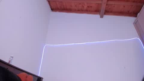 Snapshot of noah_beck42 chatting on November 14, 9:13 pm Sara online show from November 14, 9:13 pm