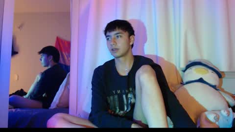 Snapshot of noah_blaze chatting on October 22, 11:04 pm Noah Blaze online show from October 22, 11:04 pm