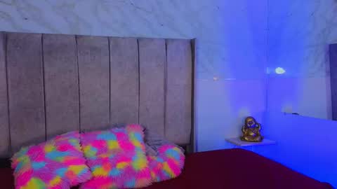 Snapshot of noah_coleman__ chatting on January 9, 6:06 am NOAH online show from January 9, 6:06 am