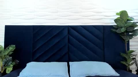 noah_dupont_ online show from November 26, 11:44 am