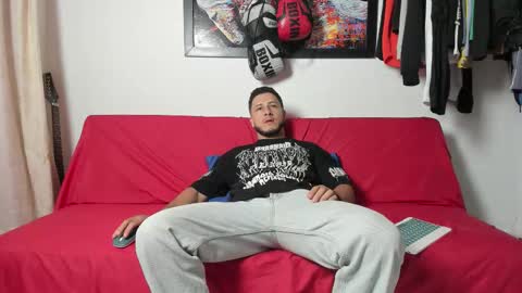 Noah online show from February 28, 10:22 pm