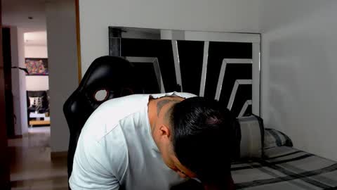 Snapshot of noah_harris01 chatting on October 25, 6:35 pm Noah Harris01 online show from October 25, 6:35 pm