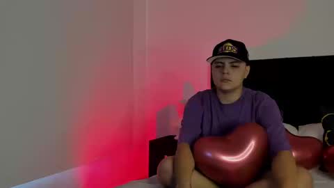 Noah Jayden online show from September 20, 6:09 pm