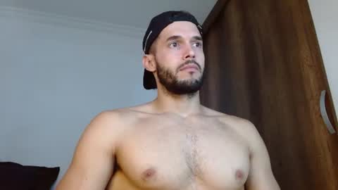 Snapshot of noah_jhonsonn chatting on July 24, 4:38 pm Noah online show from July 24, 4:38 pm