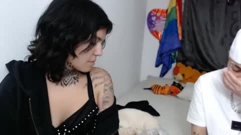 Snapshot of noah_martini chatting on January 3, 11:55 pm noah hehim online show from January 3, 11:55 pm