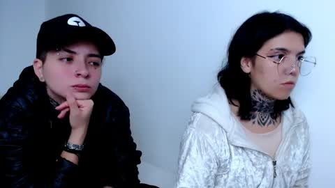 Snapshot of noah_martini chatting on February 14, 10:47 pm noah hehim online show from February 14, 10:47 pm