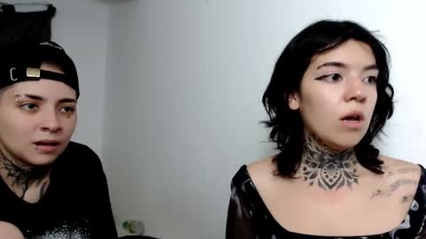 Snapshot of noah_martini chatting on February 22, 2:28 am noah hehim online show from February 22, 2:28 am