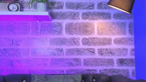    online show from November 21, 12:04 pm