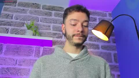    online show from March 8, 12:09 pm