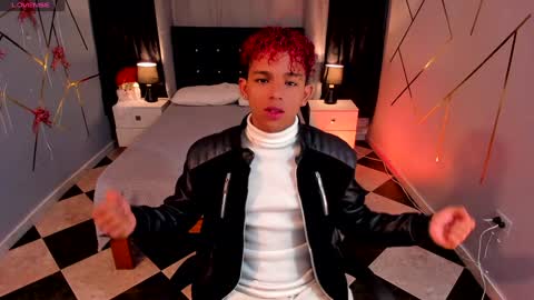 Snapshot of noah_smith04 chatting on December 11, 11:51 am noah_smith04 online show from December 11, 11:51 am