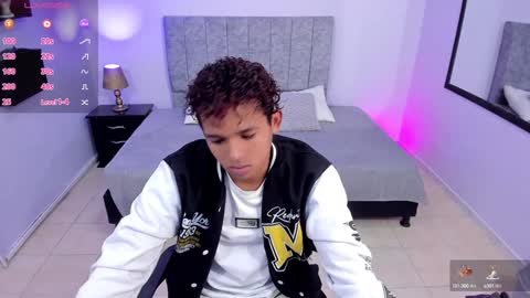 Snapshot of noah_smith04 chatting on January 10, 11:54 am noah_smith04 online show from January 10, 11:54 am