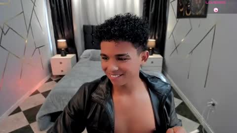 Snapshot of noah_smith04 chatting on February 21, 6:59 pm noah_smith04 online show from February 21, 6:59 pm