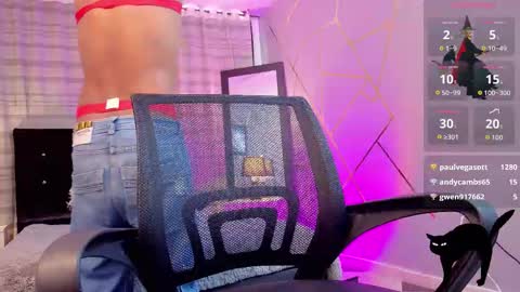 Snapshot of noah_smith04 chatting on October 24, 4:25 pm noah_smith04 online show from October 24, 4:25 pm