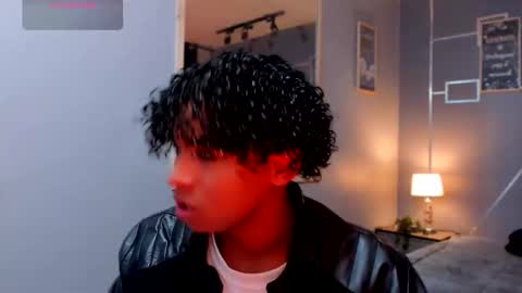 Snapshot of noah_smith04 chatting on December 1, 1:16 pm noah_smith04 online show from December 1, 1:16 pm