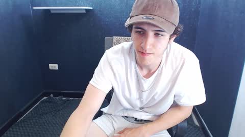 Snapshot of noah_sokolov chatting on November 25, 7:47 pm noah_sokolov online show from November 25, 7:47 pm