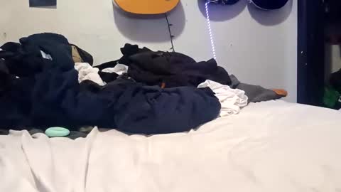 Snapshot of noah_wesley chatting on November 22, 6:01 am Noah Wesley online show from November 22, 6:01 am