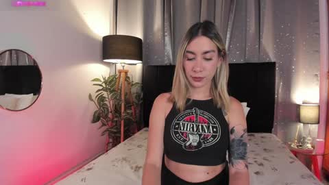 Snapshot of noahandlauren chatting on December 29, 8:58 pm . . online show from December 29, 8:58 pm