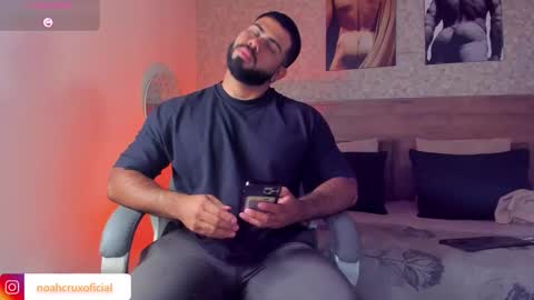 Noah online show from October 23, 9:02 pm