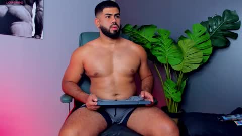 Noah online show from February 10, 9:30 pm