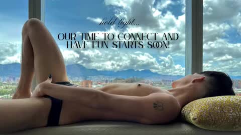 Snapshot of noahh_th03 chatting on February 21, 12:39 pm Noah online show from February 21, 12:39 pm