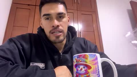 Snapshot of noahsexx98 chatting on October 23, 2:16 pm noahsexx98 online show from October 23, 2:16 pm