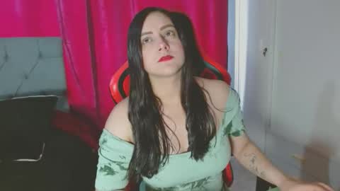 Snapshot of noamartin_ chatting on November 27, 8:55 pm Noamartin online show from November 27, 8:55 pm